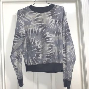 VS crewneck